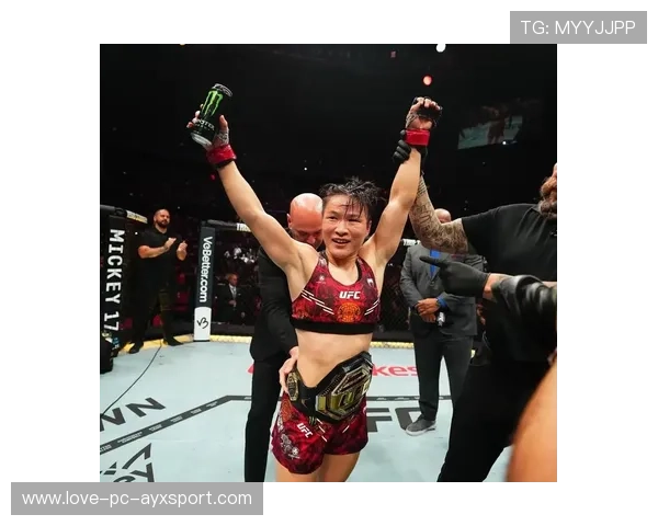 UFC张伟丽力量训练成果显著——探秘冠军背后的坚韧与汗水 UFC张伟丽力量训练成果显著——探秘冠军背后的坚韧与汗水